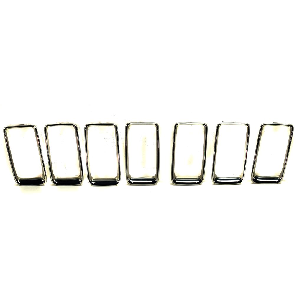 JEEPVEHICLE GRAND CHEROKEE / GRAND CHEROKEE WK GRILLE TRIM RINGS SET (7pc) SATIN-CHROME (SUMMIT) OEM#68285652AA 2014-2016 PL#CH1210130