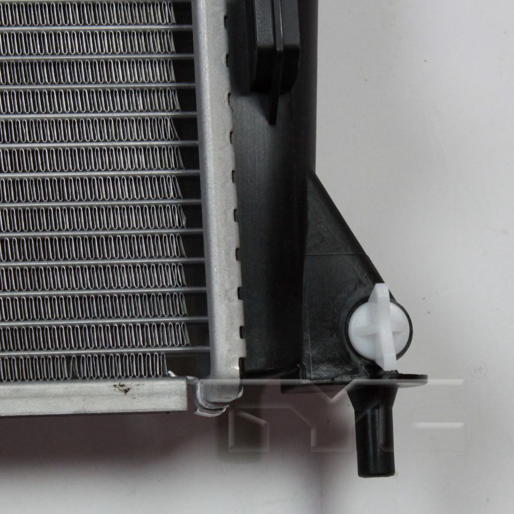 KIA SOUL RADIATOR ASSEMBLY (2.0/L4) OEM#253102K150 2010-2011 PL#KI3010139