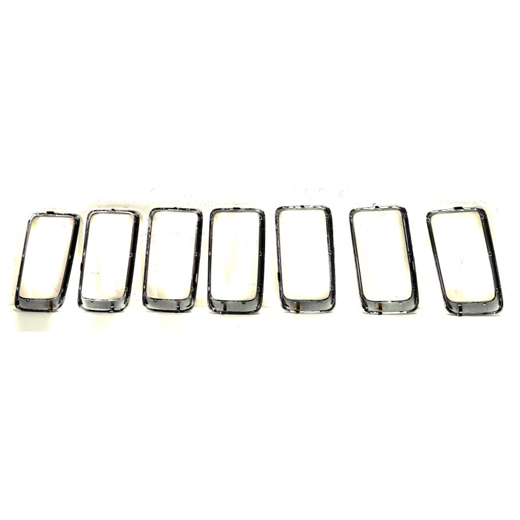 JEEPVEHICLE GRAND CHEROKEE / GRAND CHEROKEE WK GRILLE TRIM RINGS SET (7pc) SATIN-CHROME (SUMMIT) OEM#68285652AA 2014-2016 PL#CH1210130