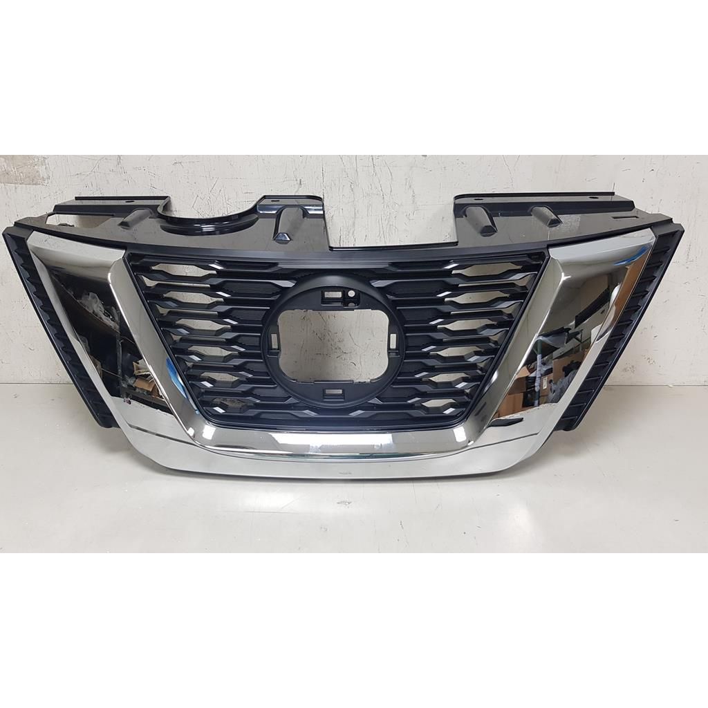 NISSAN ROGUE (2.5L) GRILLE CHROME/BLACK (WO/CAMERA)**CAPA** OEM#623109TG0A 2018-2020 PL#NI1200295C
