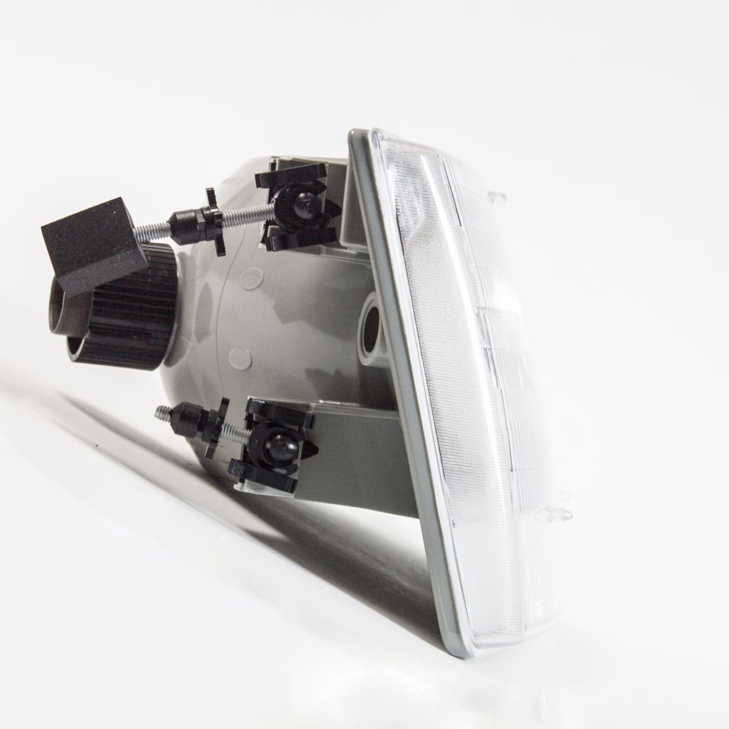 FORD TRUCKS & VANS FORD/PU (F150 HERITAGE MODEL) HEAD LAMP ASSY RIGHT (Passenger Side) (Exc. Lighting)(W/O Amber) OEM#3L3Z13008CA 2004 PL#FO2503139