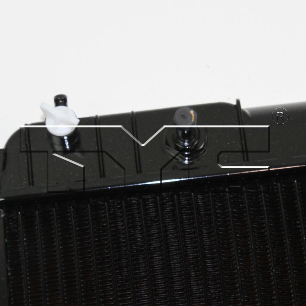SATURN VUE RADIATOR (2.2L/3.0L) OEM#15246275 2002-2004 PL#GM3010509