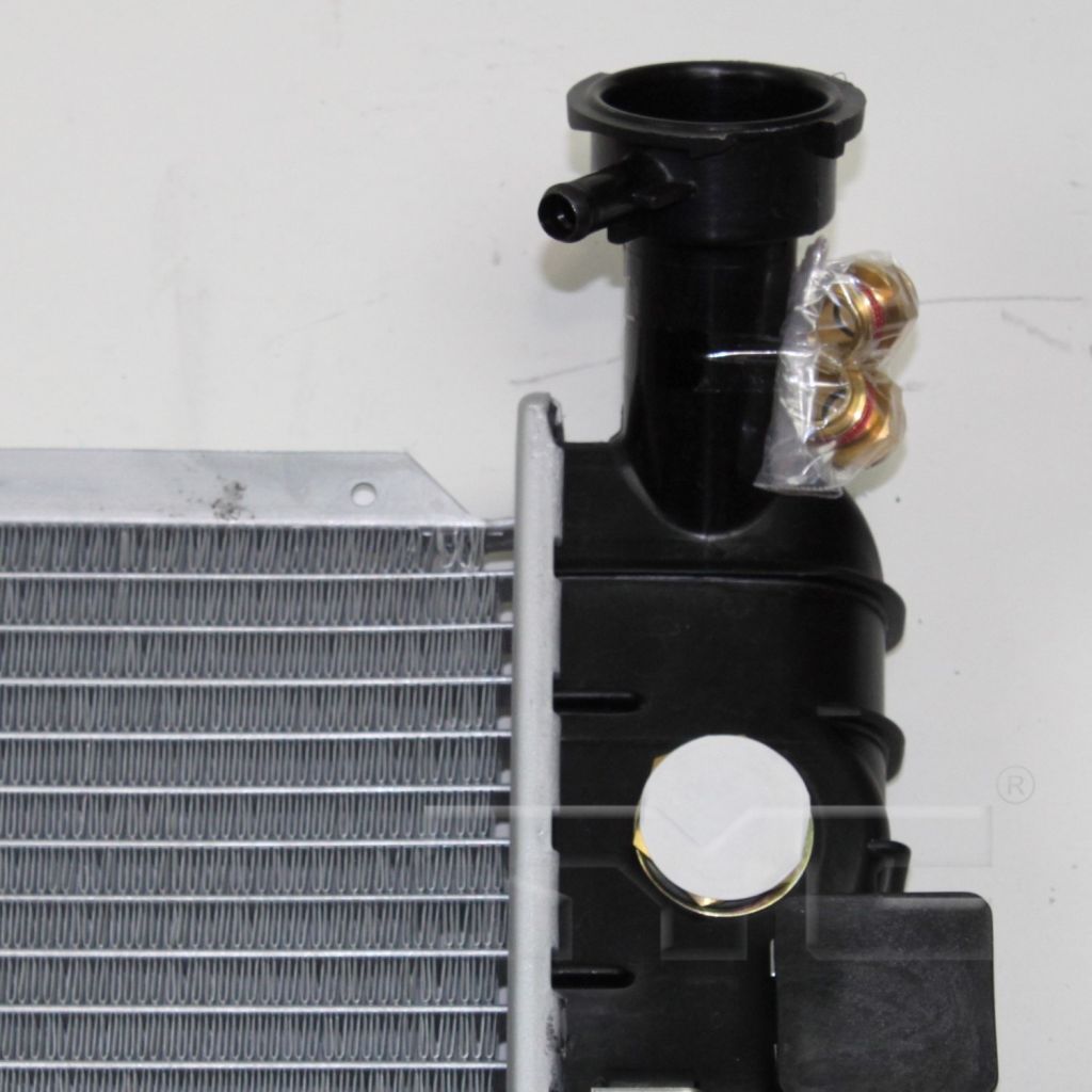 PONTIAC GRAND PRIX RADIATOR 3.1/3.8/V6 (W/O Supercharge) OEM#52485608 1997-2003 PL#GM3010102