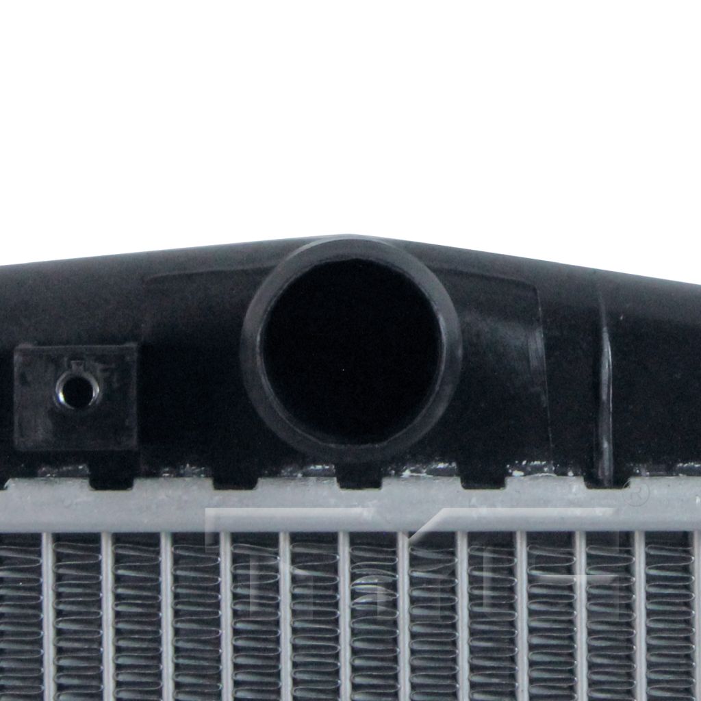 SUZUKI FORENZA RADIATOR (2.0L)(AT) OEM#1770085Z01 2004-2008 PL#SZ3010137