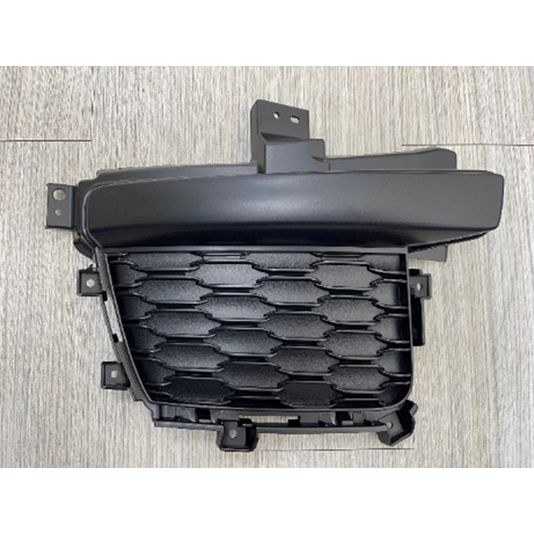 JEEPVEHICLE GRAND CHEROKEE L (W/3 ROW SEATS) FOG LAMP COVER RIGHT (Passenger Side) (WO/FOG)(WO/TOW HOOKS) OEM#68408098AC 2021-2024 PL#CH1039248