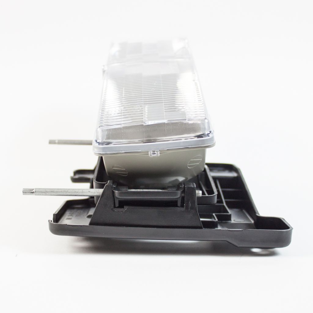 GM TRUCKS & VANS TAHOE (CHEVY) (HEAD/LAMP & C/L 2pcs Design ) HEAD LAMP ASSEMBLY RIGHT (Passenger Side)(COMPOSITE) OEM#15034930 1995-2000 PL#GM2503101