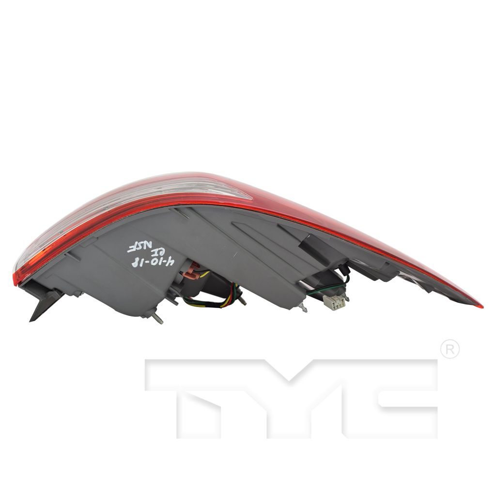 HYUNDAI ELANTRA SEDAN TAIL LAMP ASSY RIGHT (Passenger Side) (OUTER)(USA)(STD BULB) OEM#92402F3000 2017-2018 PL#HY2805140