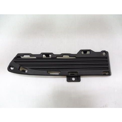 MINI COOPER CONVERTIBLE 2DOORS AIR INLET GRILLE RIGHT (Passenger Side) (WO/SENSOR)(CENTER GRILLE LWR FILER) OEM#51117355240 2016-2021 PL#MC1089100