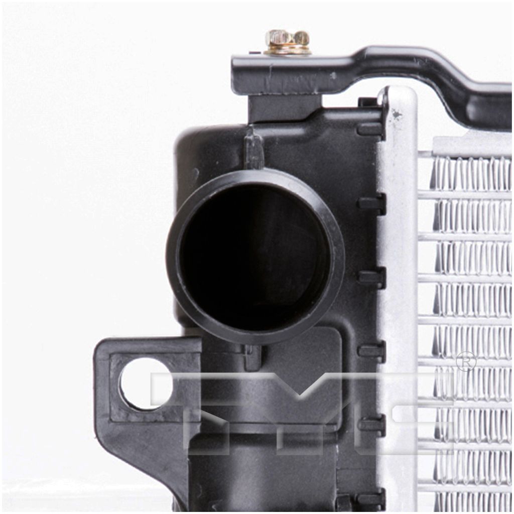 CHRYSLER TOWN & COUNTRY RADIATOR 2.4/L4 A/T 1R OEM#4677694AA 2005-2007 PL#CH3010335