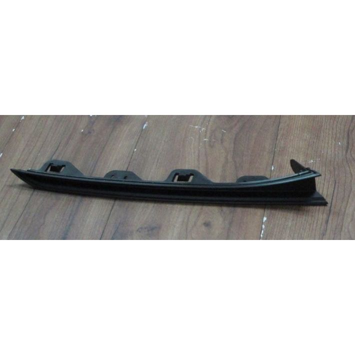 VOLKSWAGEN PASSAT FOG LAMP COVER LOWER MLDG RIGHT (Passenger Side) TXT-BLACK (S/SE/SEL) OEM#561853666M9B9 2020-2022 PL#VW1047116
