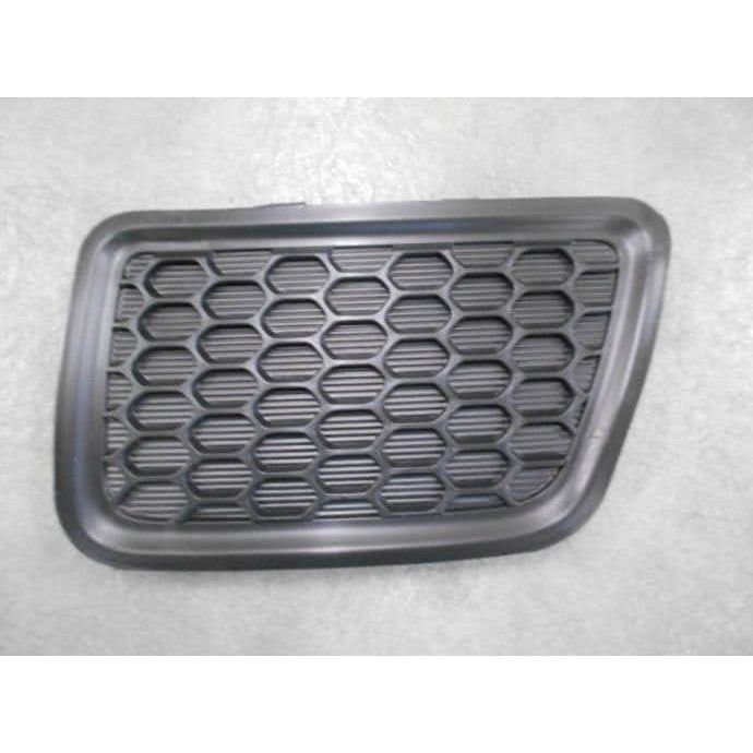JEEPVEHICLE GRAND CHEROKEE / GRAND CHEROKEE WK FRONT BUMPER GRILLE INSERT RIGHT (Passenger Side) (LAREDO/LIMITED/OVERLAND) OEM#68143098AC 2014-2016 PL#CH1039197