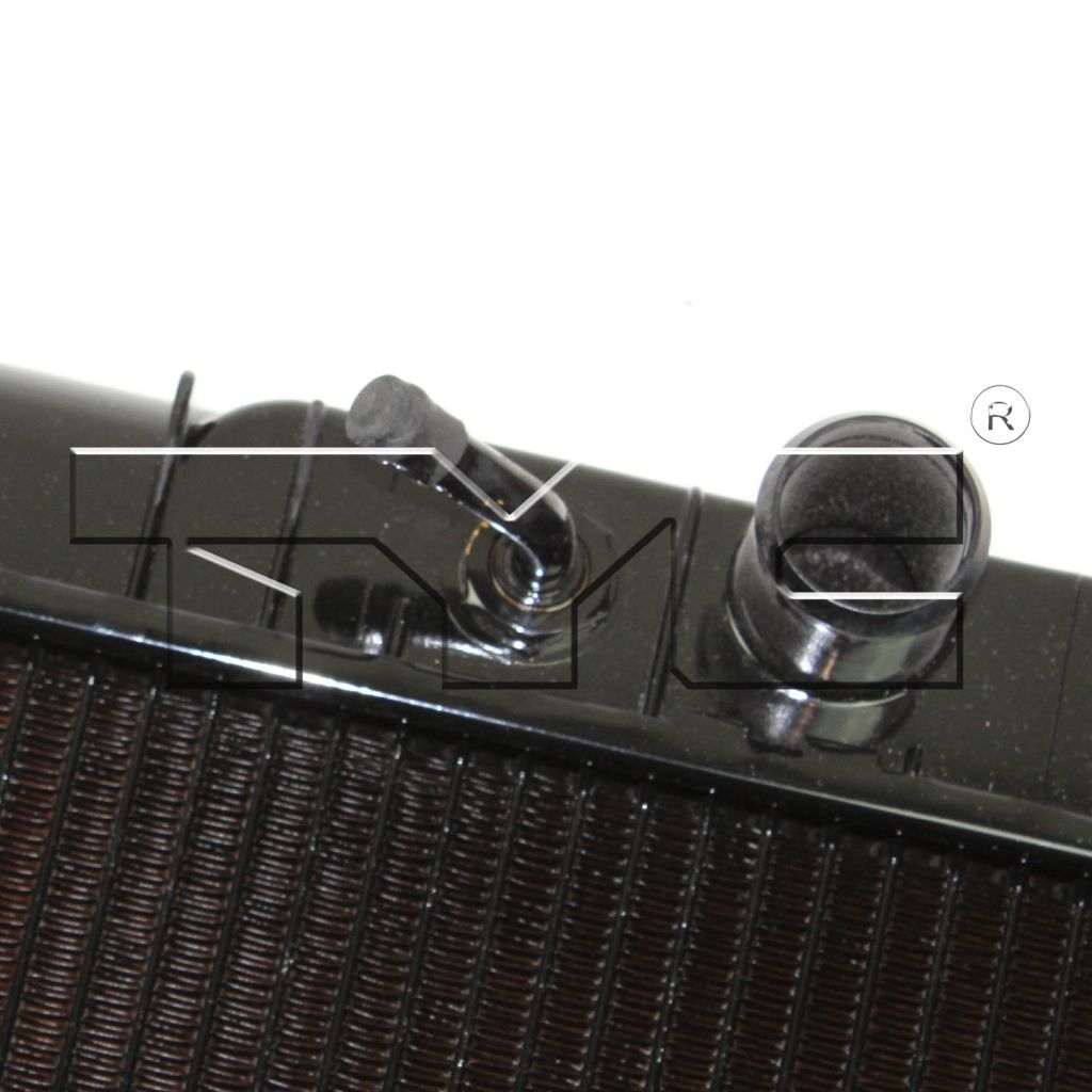 SATURN VUE RADIATOR (2.2L/3.0L) OEM#15246275 2002-2004 PL#GM3010509