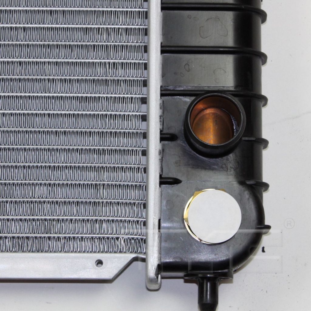 PONTIAC GRAND PRIX RADIATOR 3.1/3.8/V6 (W/O Supercharge) OEM#52485608 1997-2003 PL#GM3010102