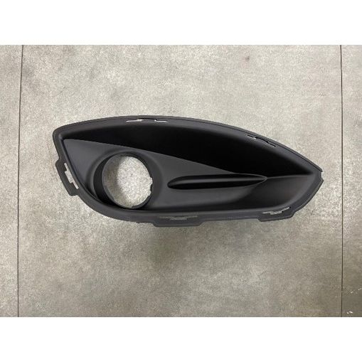 CHRYSLER PACIFICA HYBRID FOG LAMP COVER RIGHT (Passenger Side) (W/FOG) OEM#68229006AA 2017-2020 PL#CH1039238