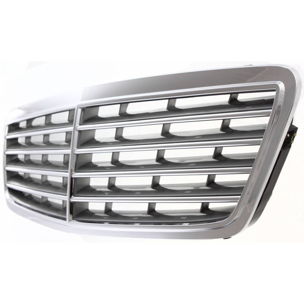 MERCEDES-BENZ C-CLASS SEDAN/WAGON (203) GRILLE CHROME/GRAY(01-04SD/02-05WG)(EXC.CLASSIC PKG) OEM#20388002237246 2001-2005 PL#MB1200133