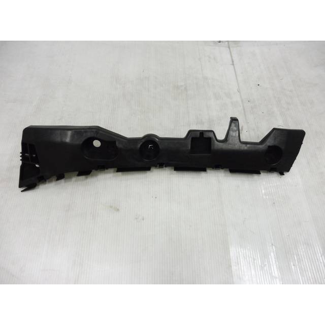 SCION SCION iA REAR BUMPER COVER RETAINER RIGHT (Passenger Side) OEM#52575WB001 2016 PL#TO1143134