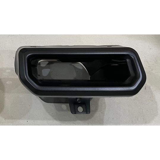 GM TRUCKS & VANS SILVERADO/PU 1500 REAR BUMPER EXHAUST OPENING SLEEVE RIGHT (Passenger Side) BLACK (DUAL EXHAUST) OEM#86513645 2024 PL#GM1139107