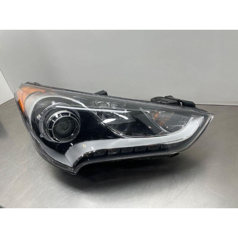 HYUNDAI VELOSTER HEAD LAMP ASSY RIGHT (Passenger Side) (W/TURBO)(PROJECTOR TYPE) OEM#921022V110 2012-2017 PL#HY2503170