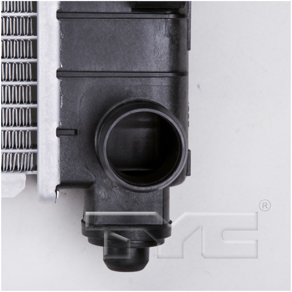 DODGE TRUCKS & VANS CARAVAN RADIATOR (2.4L/3.0L/3.3L/3.8L)(Outlet On Driver Side) OEM#4682976AC 1996-2000 PL#CH3010164