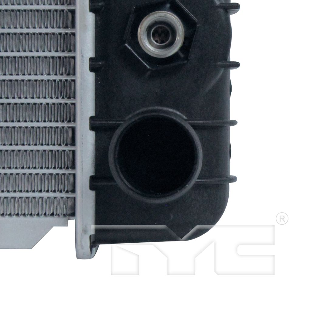 GM TRUCKS & VANS CHEVY/GMC/VAN(Express/Savana) RADIATOR 4.3/V6 5.0/5.7/V8 WO/EOC OEM#15762438 1996-2002 PL#GM3010305