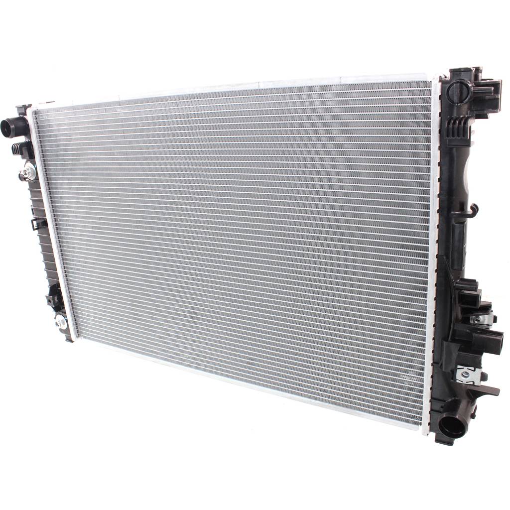 2016-2019 BUICK / CHEVROLET LACROSSE / MALIBU Radiator assembly OEM# 23336325 PL# GM3010583