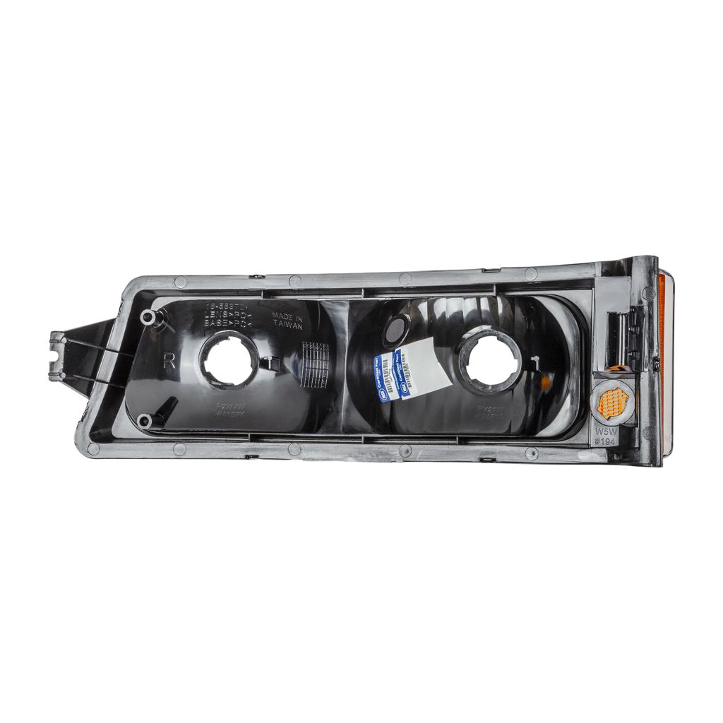GM TRUCKS & VANS SILVERADO/PU (CHEVY) (07 OLD STYLE) PARKING LAMP UNIT RIGHT (Passenger Side) OEM#15199557 2003-2007 PL#GM2521185