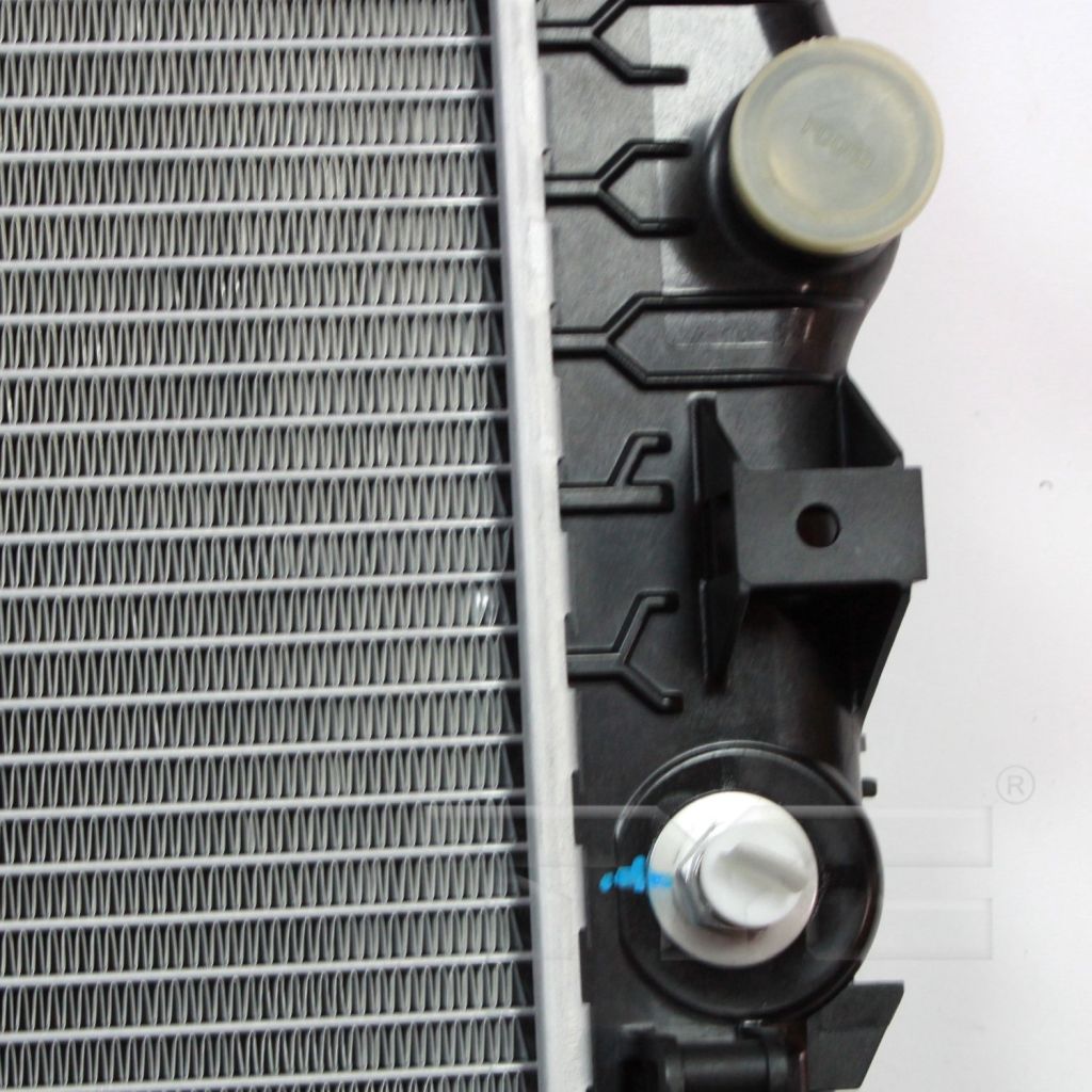 CHEVROLET CRUZE / CRUZE LIMITED RADIATOR 1.8L TOC LINES ON DRIVER SIDE OEM#13267669 2011-2014 PL#GM3010540