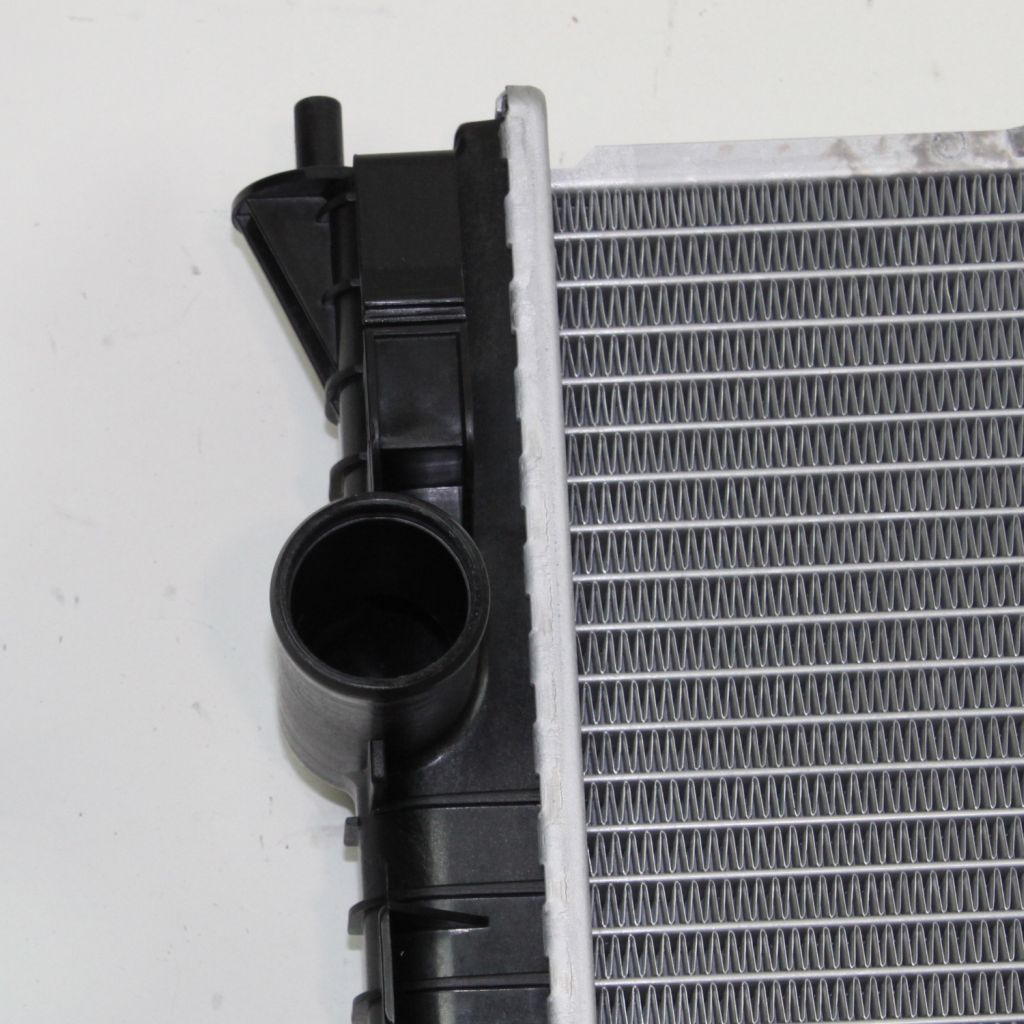 FORD FUSION RADIATOR 2.3/3.0L L4 A/T OEM#6E5Z8005C 2006-2009 PL#FO3010272