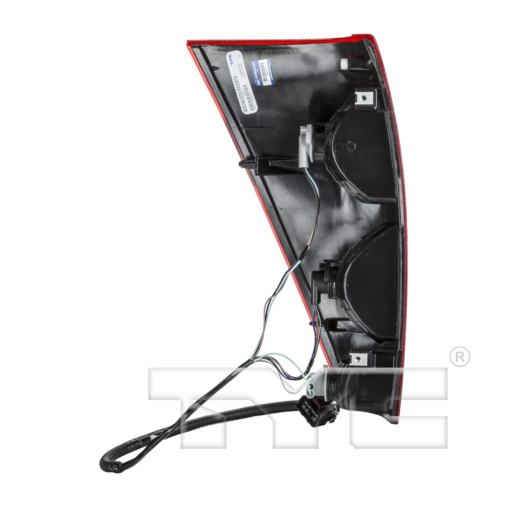 GM TRUCKS & VANS AVALANCHE TAIL LAMP ASSY RIGHT (Passenger Side) **CAPA** OEM#15092493 2002-2006 PL#GM2801153C