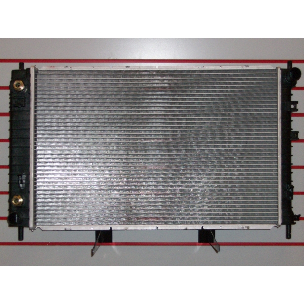 SATURN VUE RADIATOR 3.5/V6 A/T 1R PA OEM#15821838 2004-2007 PL#GM3010503
