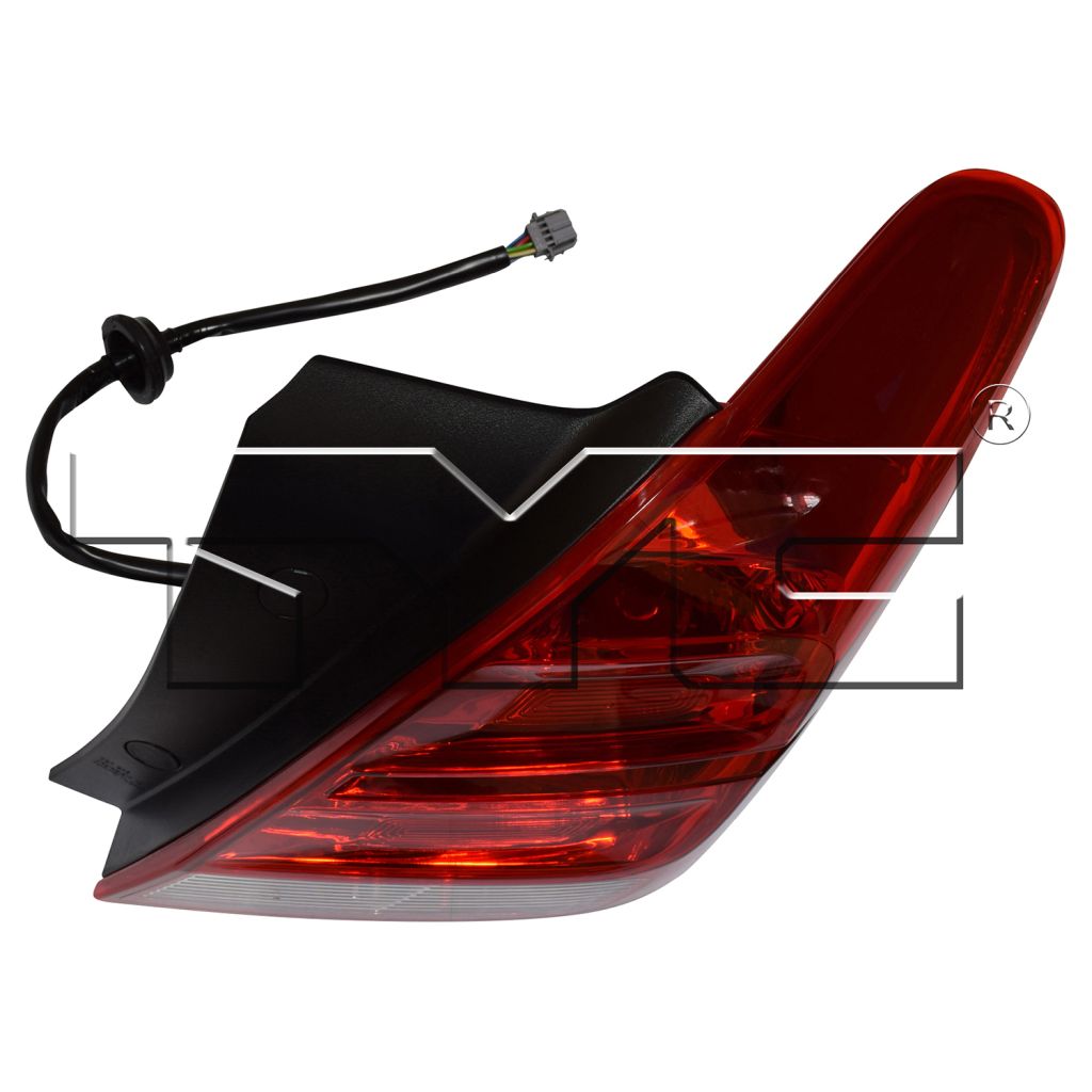 GM TRUCKS & VANS TRAX TAIL LAMP ASSEMBLY RIGHT (Passenger Side) (OUTER) **CAPA** OEM#42599455 2015-2022 PL#GM2801272C