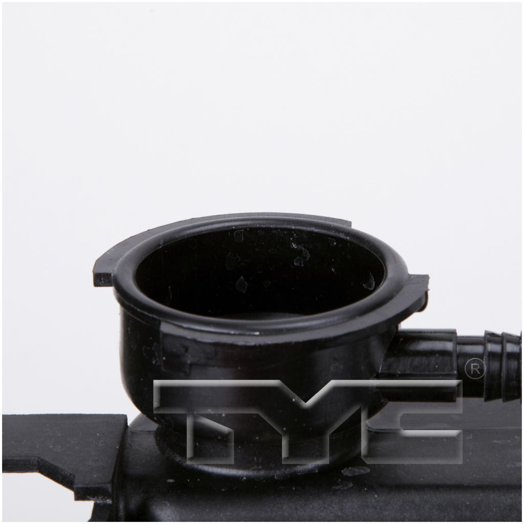 DODGE TRUCKS & VANS CARAVAN RADIATOR (2.4L/3.0L/3.3L/3.8L)(Outlet On Driver Side) OEM#4682976AC 1996-2000 PL#CH3010164