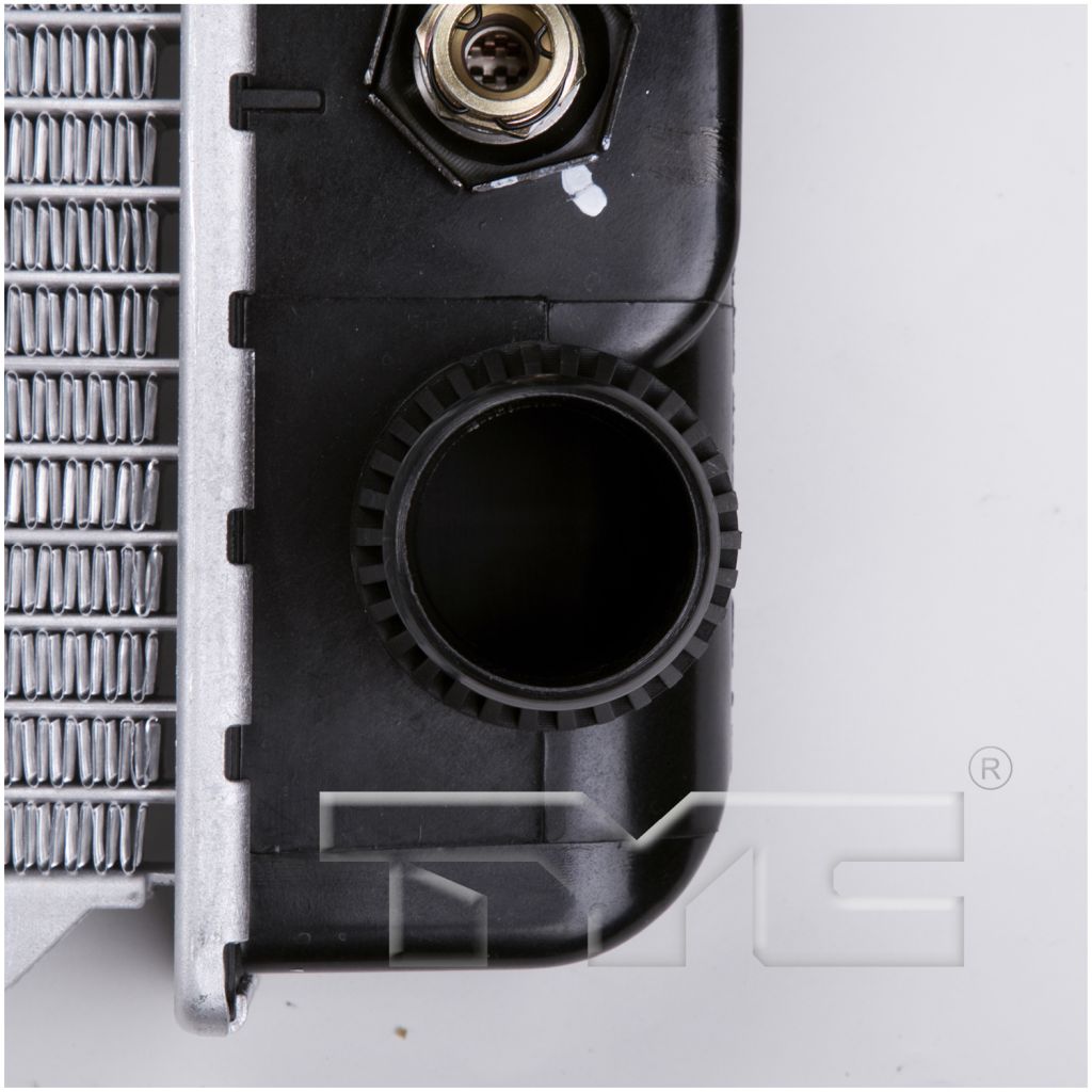 GM TRUCKS & VANS CHEVY/GMC/VAN(Express/Savana) RADIATOR 4.3/V6 W/TOC WO/EOC OEM#22795304 2004-2014 PL#GM3010479