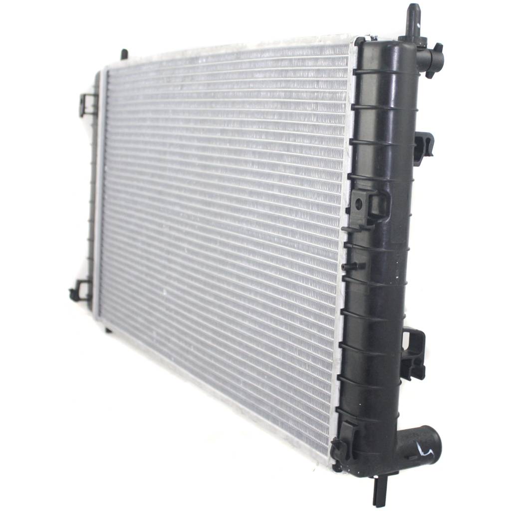 CHEVROLET MALIBU CLASSIC RADIATOR 2.2/L4 A/M T IR (W/TOC) OEM#52486987 2008 PL#GM3010443