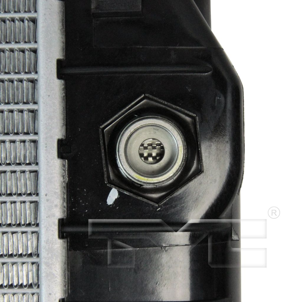 CADILLAC DEVILLE RADIATOR 4.6L/V8 W/O EOC OEM#89018715 2001-2005 PL#GM3010204