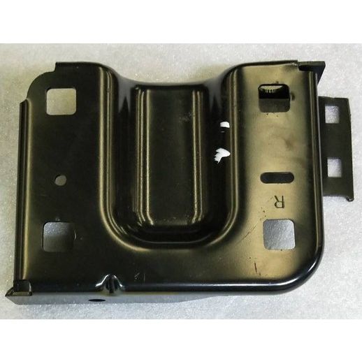 GM TRUCKS & VANS SIERRA/PU 2500/3500 (GMC) FRONT BUMPER BAR MOUNTING BRACKET RIGHT (Passenger Side) **CAPA** OEM#84568470 2020-2023 PL#GM1067214C